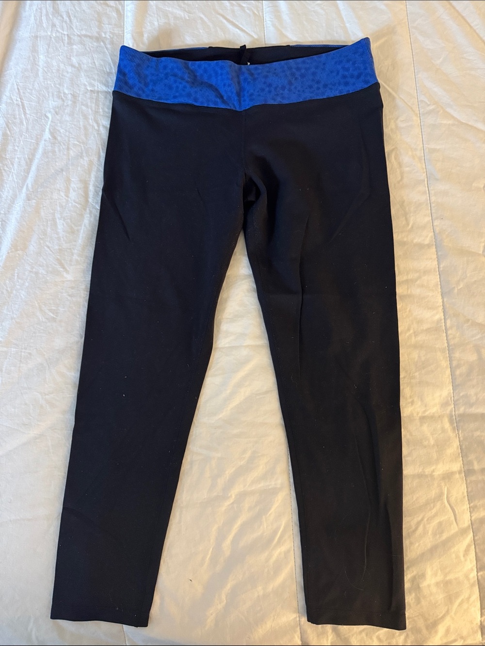 Tuff Athletics Black Capri Leggings with Blue Waistband